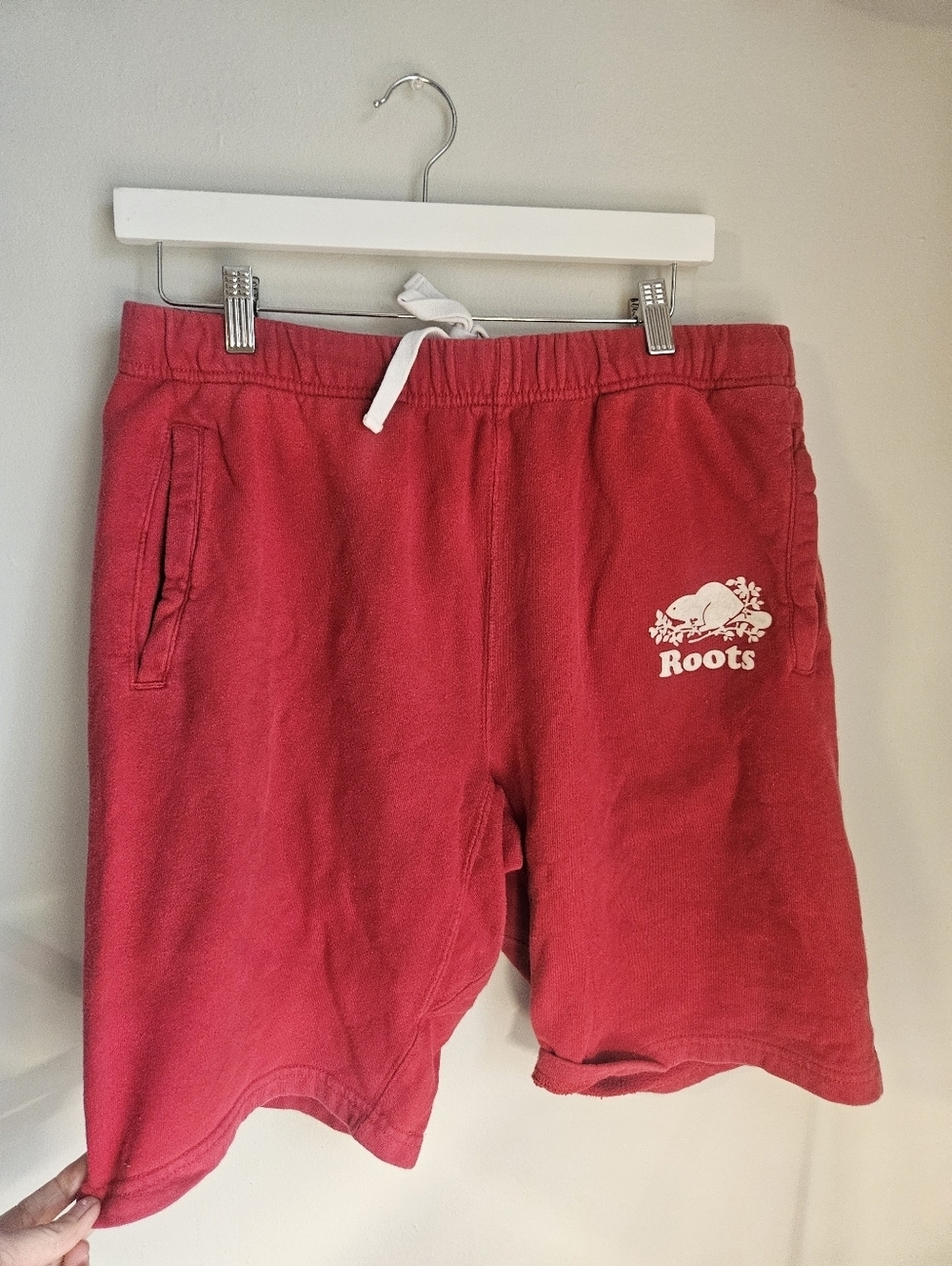 Roots Mens Red Sweatshort Shorts Sz Medium - Picture 2 of 4